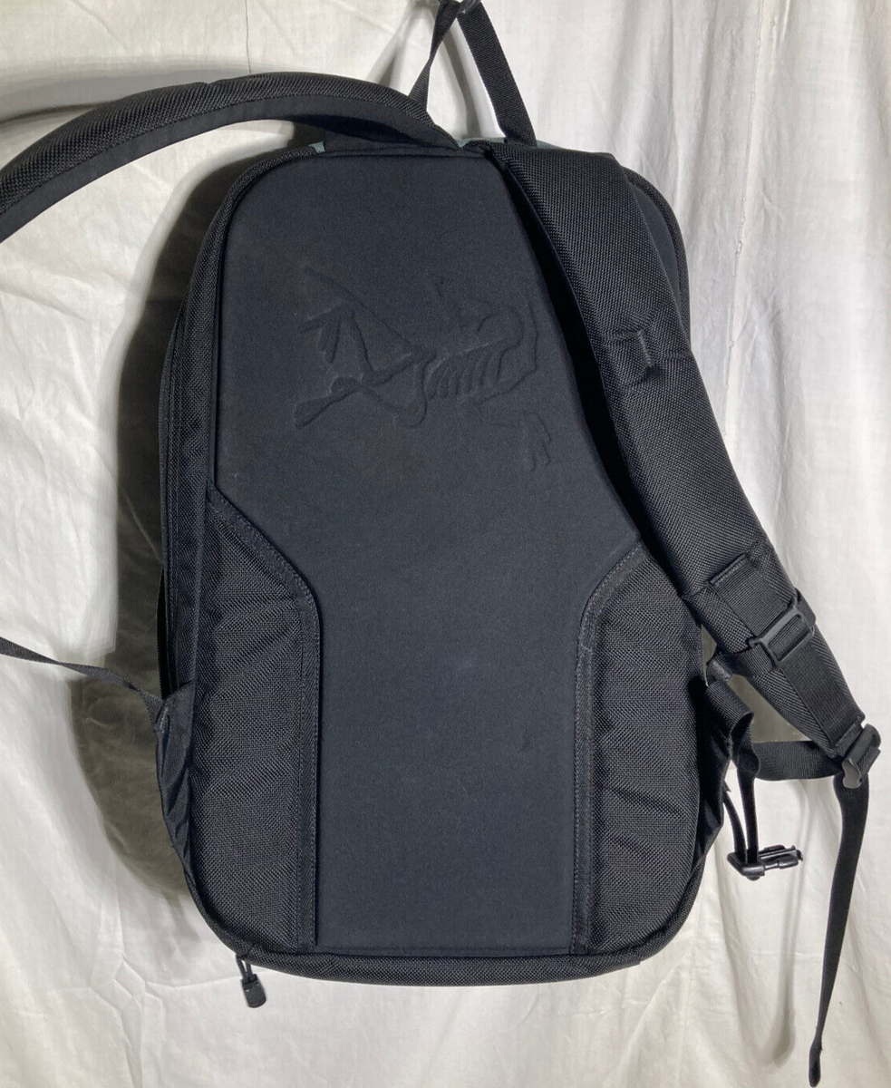 Arc'teryx Blade 21 Daily Backback Business Briefcase Black Teal 21