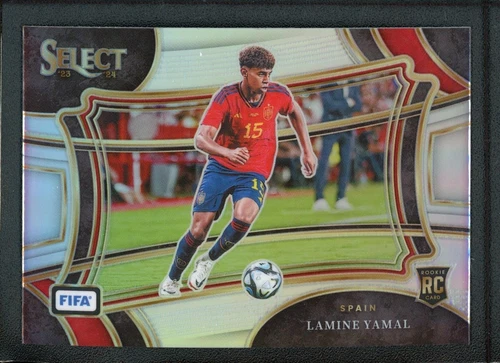 2023-24 Panini Select FIFA - Field Level Silver Prizm #210 Lamine Yamal (RC)