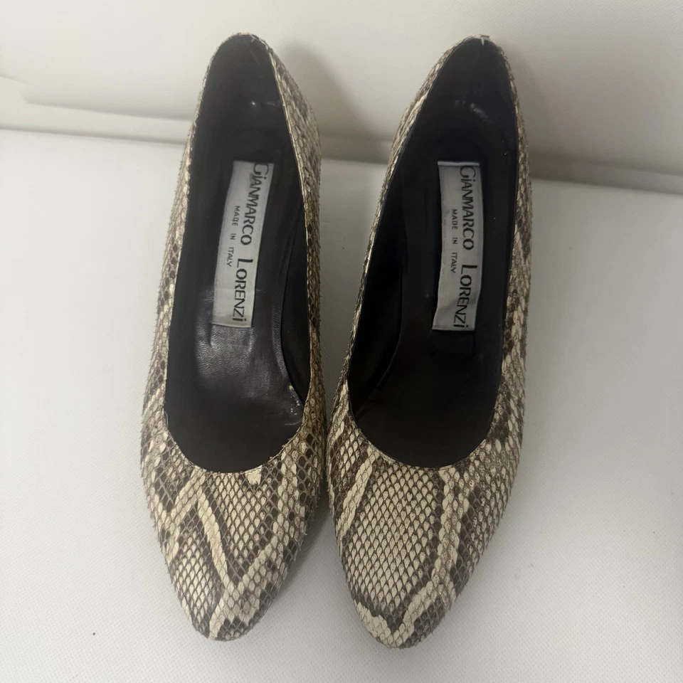 Raro Gianmarco Lorenzi Pitón Cuero Tacones Italia Beige Negro Años 80’s Zapatos de salón Talla 39.5 Foto 2 de 4