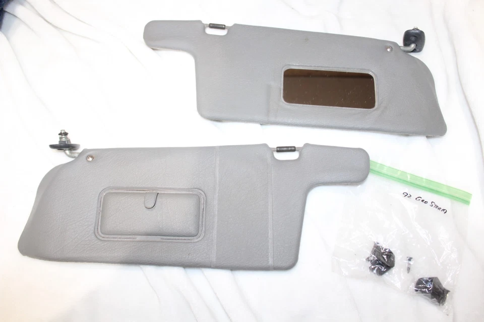 90-93 Geo STORM Parasoles con Clips para Parasol GRIS Limpio Foto 2 de 3