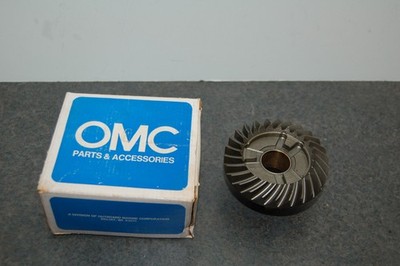 NEW GENUINE OMC 385514 Forward Gear & Bushing 85/115 HP Evinrude Johnson 0385514