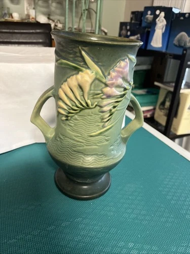 VTG 1945 Roseville U.S.A. Pottery Green  Vase 123-9 Double Handle purple freesi