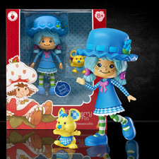 Blueberry Muffing with Cheesecake Strawberry Shortcake CLASSIC Highly