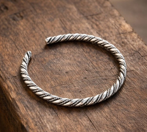 Unmarked Sterling Silver Rope Texture Twisted Cuff Bracelet 19.35 Grams