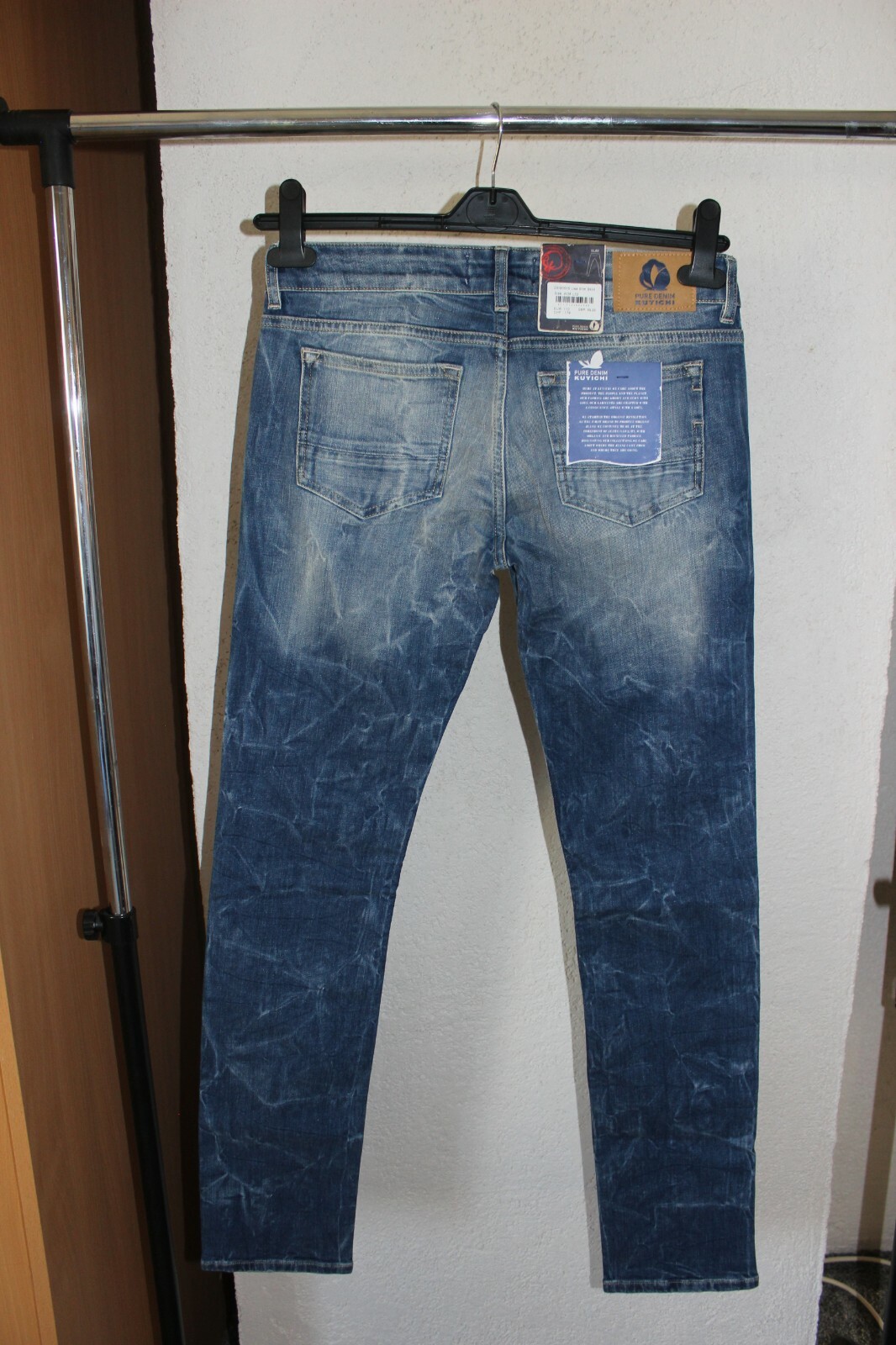 Picture 4 of 5