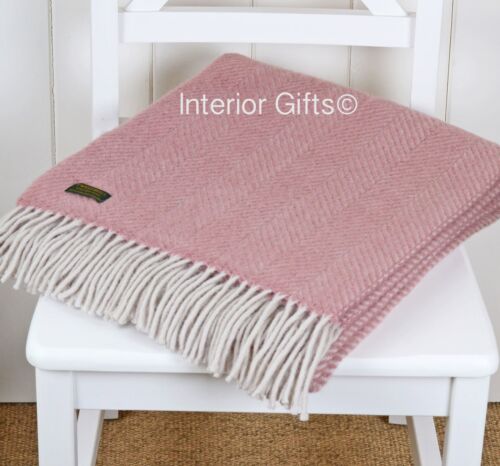 TWEEDMILL KNEE RUG SMALL THROW Pure New Wool DUSKY PINK Herringbone Blanket - Afbeelding 1 van 1