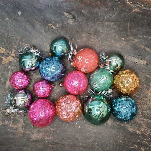 Ornament, 15 pieces green pink yellow balls, Christmas decorations, New Year's - Picture 1 of 11