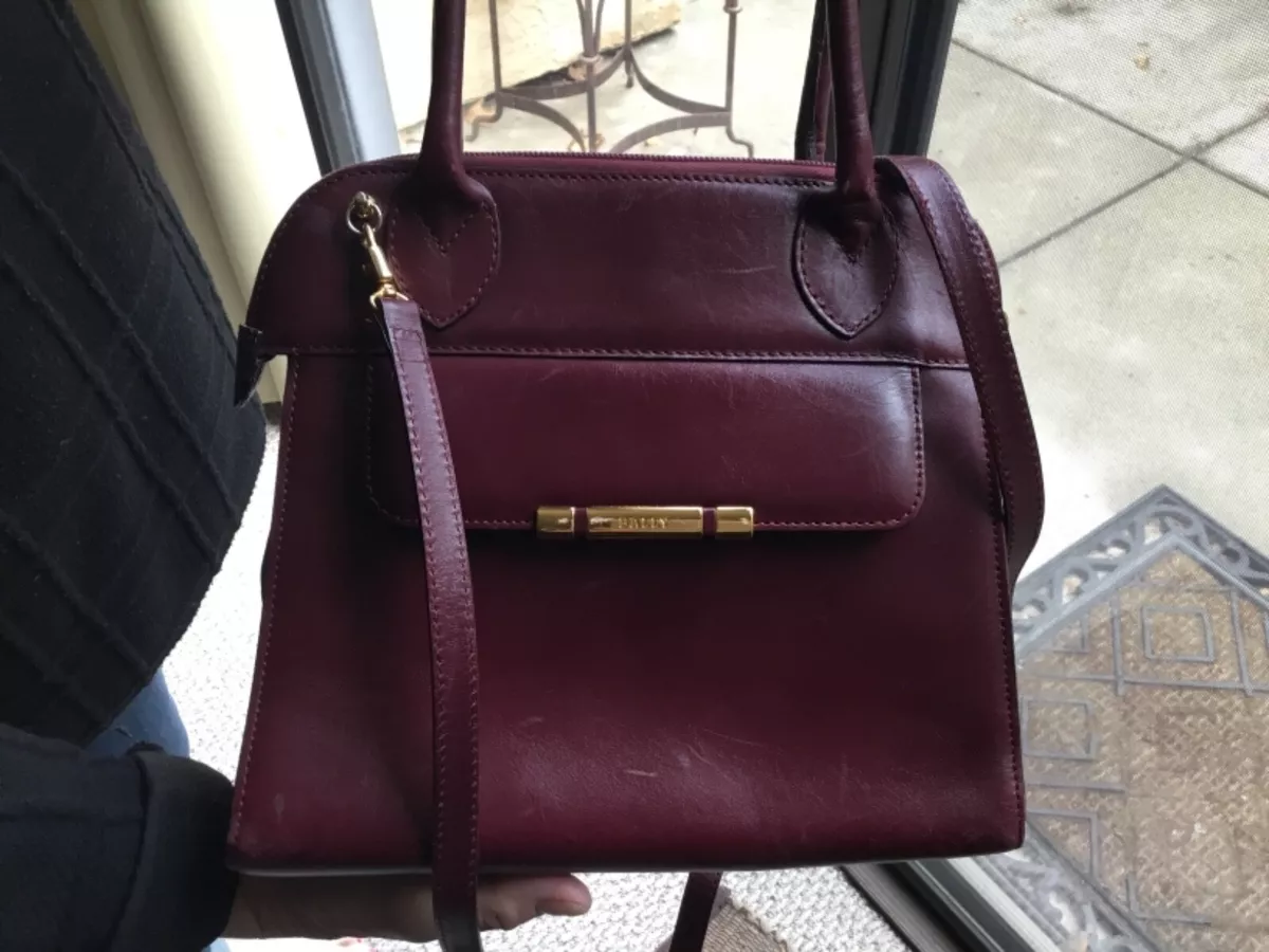 vintage BALLY burgundy/wine leather 60s box style bag with shoulder strap  Italy