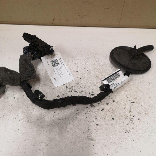 VOLVO V40 Cross Country 526 Fuel Pump Control Unit 31392346 1.6 Diesel 28705680 - Picture 1 of 5