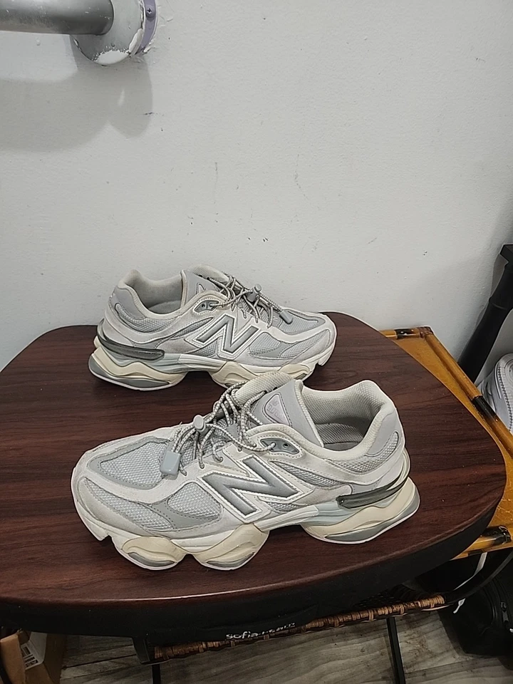 Talla 9.5 - New Balance 9060 Gris Materia December Sky U9060GM Foto 4 de 4