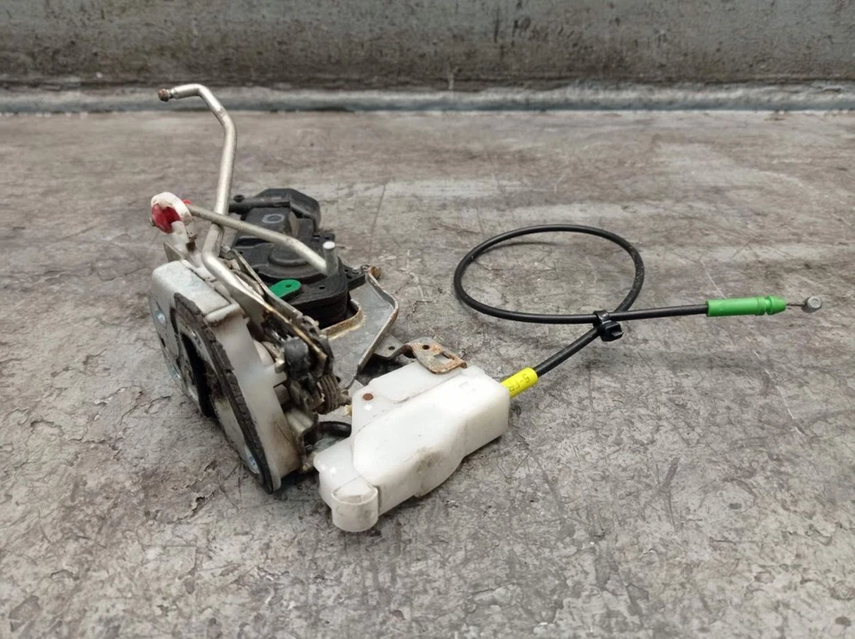 Serrure Avant Gauche Pour CITROEN C1 (PM, PN) 1.0 9135 T2 - Photo 2/4