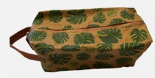 Trader Joe’s - Reusable Toiletry Travel Makeup Bag/Dop Kit (T8)