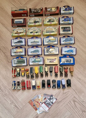 Riesiges Konvolut Oxford Dicast / Lledo / Matchbox Autos verpackt und lose X49 Autos