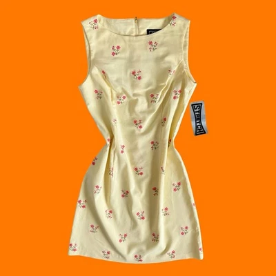 90's vintage yellow ditsy floral bodycon y2k mini dress Size 11/12 *deadstock* - Image 1 of 4