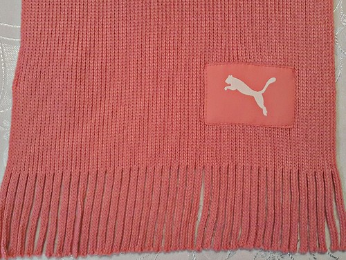 AUTHENTIC PUMA LOGO SOLID PINK KNITTED WOOL BLEND LONG WOMEN'S FRINGE SCARF - Picture 2 of 5