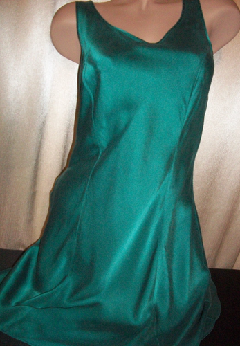 Vtg Victoria's Secret Green SILK Babydoll Slip Dress S - Picture 3 of 5