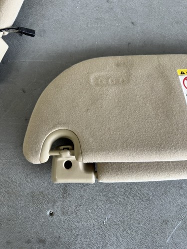 15 16 17 Ford Expedition Front Left Right Sunvisor Sun Visor Set Beige 1385 OEM - Picture 8 of 11