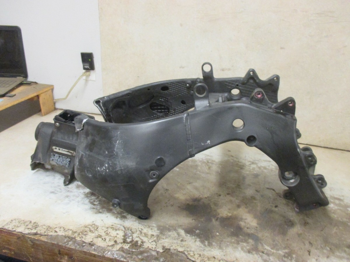 2013 11-15 KAWASAKI NINJA ZX10R ZX10 ZX 10 FRAME MAIN CHASSIS SLVG