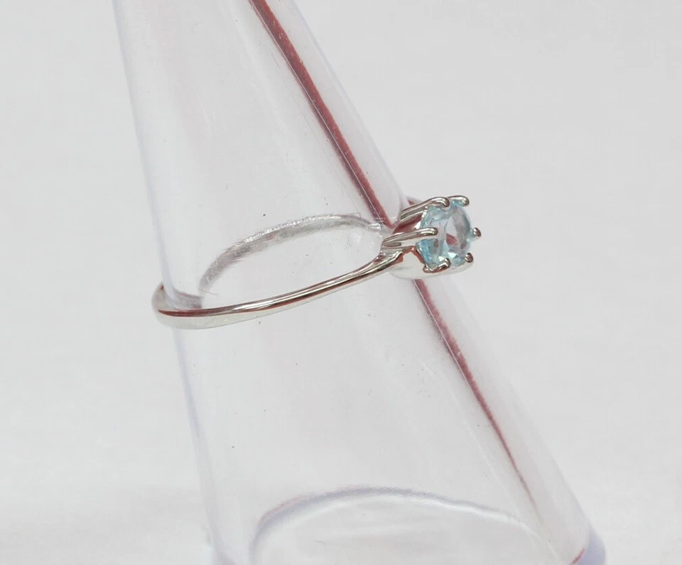 Anello In Argento 925 Con Topazio Blu Di 0,55 Carati E Topazio Cielo Blu - Immagine 3 di 4