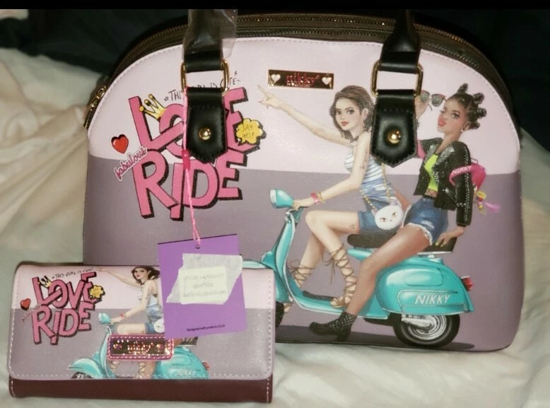 Brand New NICOLE LEE 4PC BAG SET DOME BAG, WALLET, COIN PURSE & COSMETIC BAG - Image 2 of 4