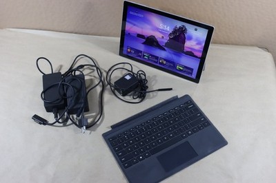 Microsoft Surface Pro 5 i5-7300U 8GB RAM 256GB Wi-Fi + LTE