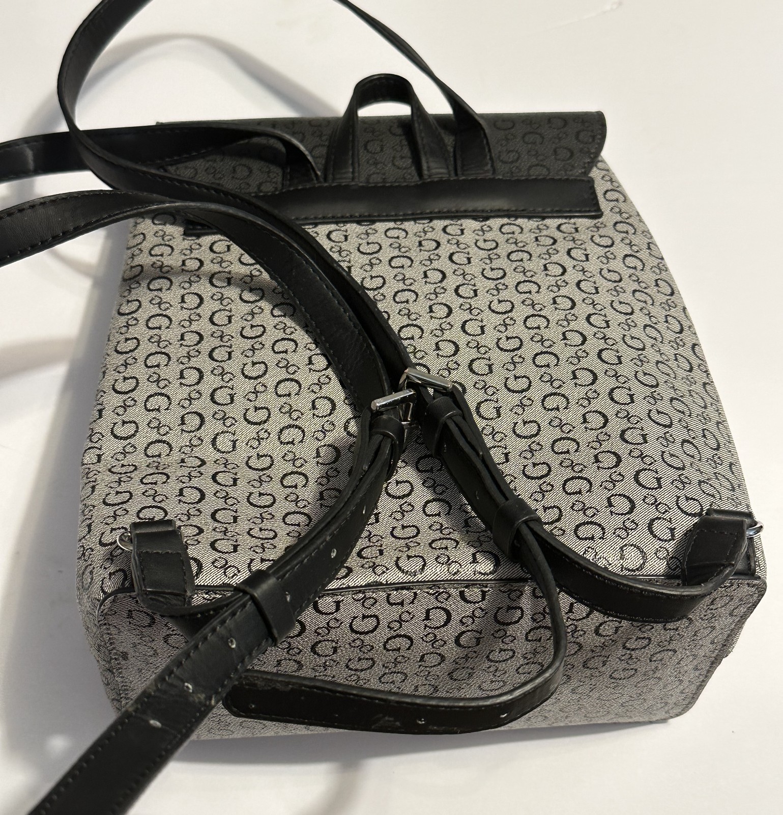 Guess Logo Backpack - image 3