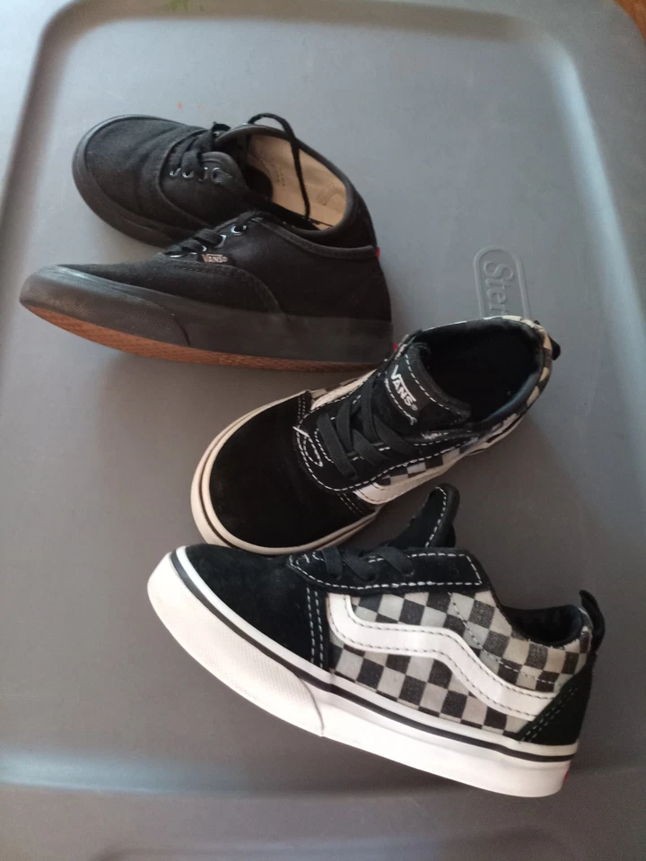 Furgonetas para niños pequeños talla 8, dos pares Foto 2 de 4