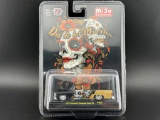 M2 1977 Chevrolet Cheyenne Super 30 “Dia De Los Muertos” 2025 31500-MJS90 1/64