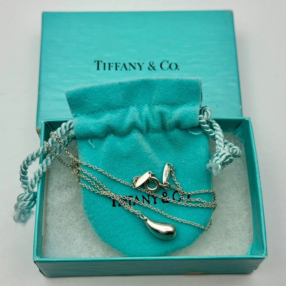 Collana con ciondolo a goccia TIFFANY & Co. Elsa Peretti in argento 925 16"... - Immagine 2 di 4