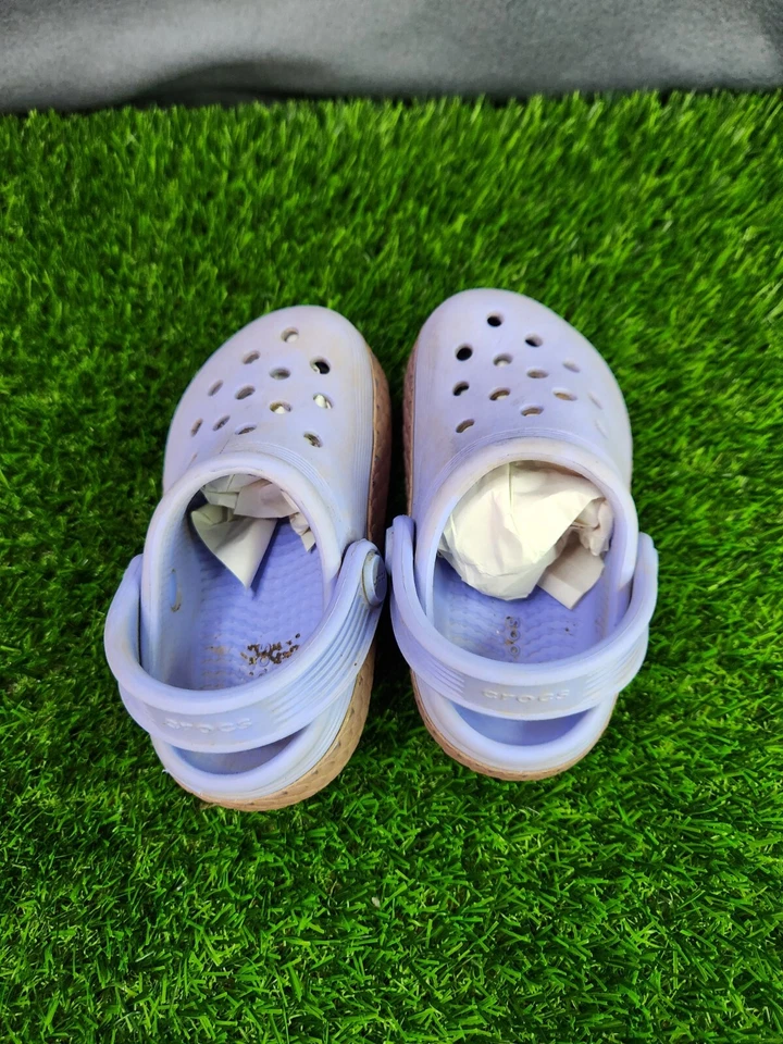 Crocs Infantes Talla 6C Púrpura Foto 4 de 4