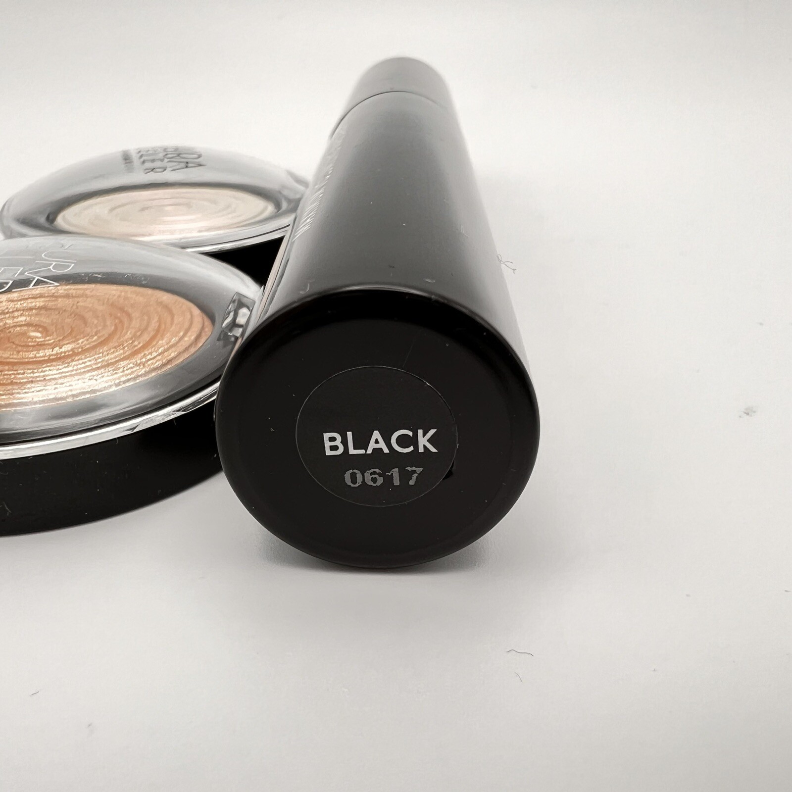 Laura Geller DRAMALASH Mascara, Eyeliner, 2x Illuminators 4 Pc Set