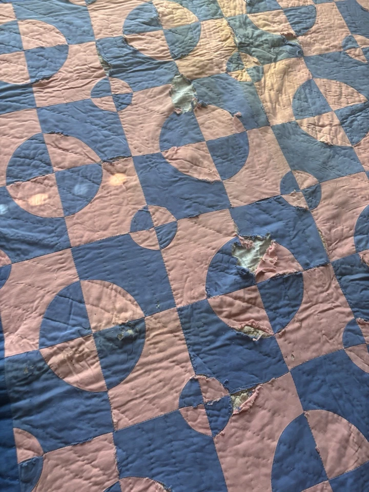 Vintage Millwheel Quilt Hand Stitched Pink Blue Green 49x75 Inch Georgia - Image 2 of 4