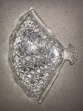 Vintage Avon Przezroczysta szklana taca wentylatora 8x6 Naczynie karbowane Umywalka Mydło Naczynie