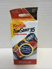 Kodak FunSaver 35mm Film Flash Camera 27 Exposures 11/2005 NOS SEALED