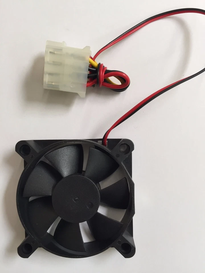 Evercool 60mmx60mmx15mm Ballbearing 4000RPM 12V DC 4Pin Molex Fan  (EC6015M12C) - Image 2 of 2