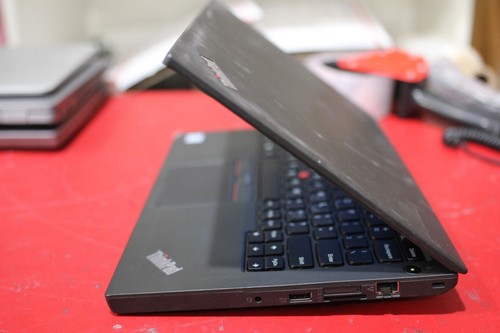 Lenovo ThinkPad X260 Intel Core I7-6600U 2.60Ghz 16GB SSD 512GB - Picture 5 of 6