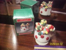 house of lloyd 1992  cup of good cheer musical for parts only needs music box