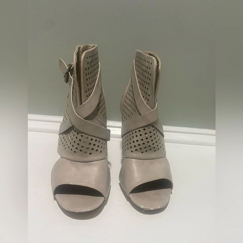 Botines altos Bumper Lt grises con tiras tacón de aguja-talla 9 Foto 3 de 4