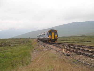 Foto 6x4 Zug verlässt Corrour Corrour Bahnhof vor dummen Fahrpreisen und t c2008