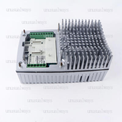1piece Used LENZE E82MV302-4B001 D-31855 3.0KW