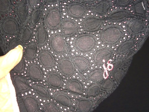 Jessie Steele LE 500 Cameo Eyelet Veronica Half Apron Black Pink Removable Pin - Picture 4 of 4