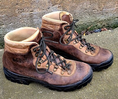 VTG REI Boots Mens 9.5 M Raichle of Switzerland Made in Hungary Hiking Outdoors