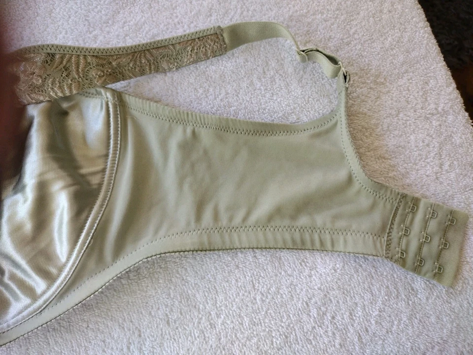 GLAMORISE~ 44 G~ MAGIC LIFT~ Sujetador sin cables figura completa~ Estilo 9095~ Jade ~#2293 Foto 3 de 4