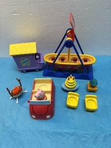 Peppa Pig Parts and pieces to play sets - accessory pieces
