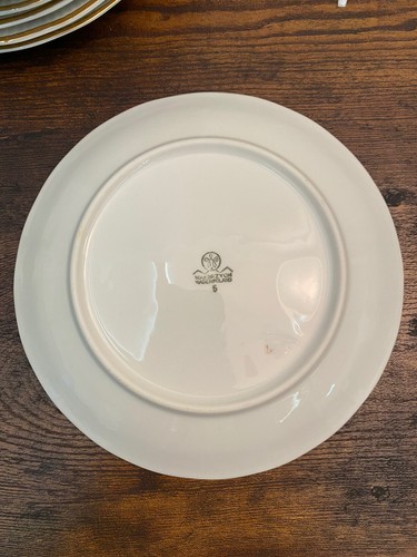 Vtg WALBRZYCH POLAND WHITE GOLD TRIM SCALLOPED EDGES Salad Plates, Tea Saucers - Picture 3 of 10