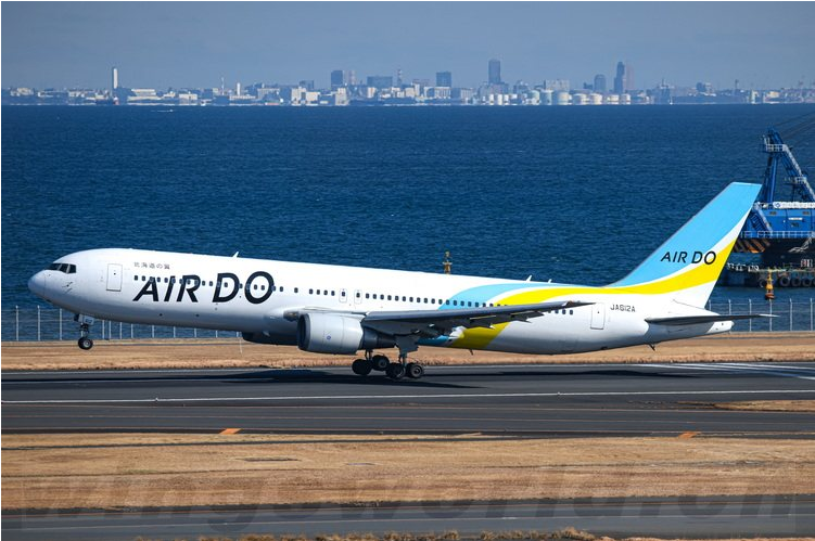 フェニックス　AIR DO 767-300 1/400　Phoenix PHX04432 1:400 Phoenix Model Boeing 767-300 Reg #JA8980 'One