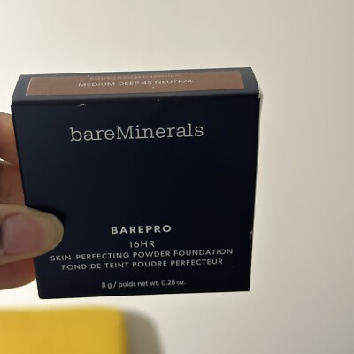 bareMinerals BAREPRO 16-HR Powder Foundation Medium Deep 45 Neutral