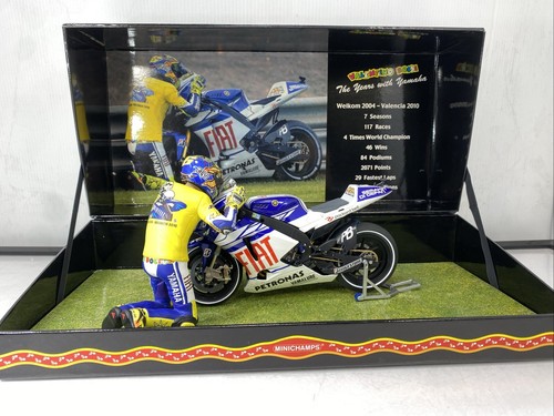 1/12 Minichamps 2010 Yamaha YZR-M1 Gift Box Rossi Valencia Moto GP 122103146 - Picture 4 of 15