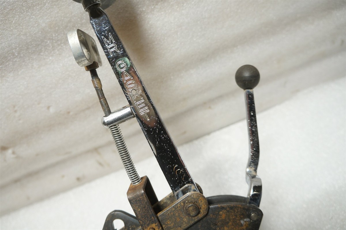 その他 Mr.GATE MR GASKET V GATE VERTIGATE SHIFTER MUNCIE LINKAGE MOUNT