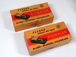 Pair-Fleron-Official-Boy-Scout-Signaler-Radio-Blinker-Telegraph-No-1095